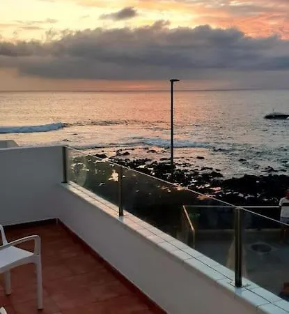 La Caleta Casa Junto Al Mar Apartman *