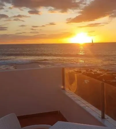 Apartman La Caleta Casa Junto Al Mar *